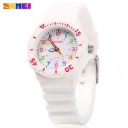 SKMEI 1043 CHILDREN QUARTZ WATCH PU STRAP WRISTWATCH 50M WATER RESISTANCE FOR KID (WHITE)