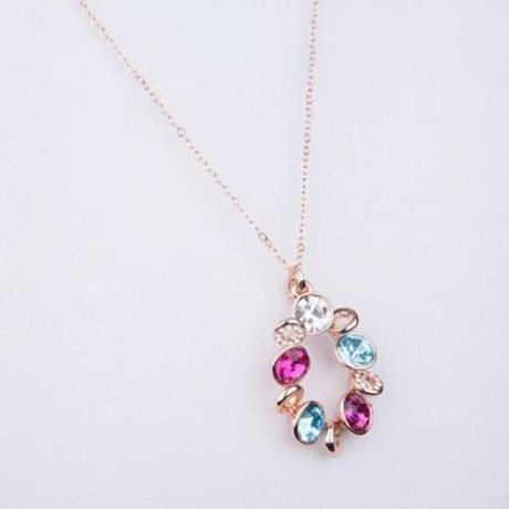 GEOMETRIC DESIGN CRYSTAL EMBELLISHED PENDANT NECKLACE FOR WOMEN (COLORFUL)