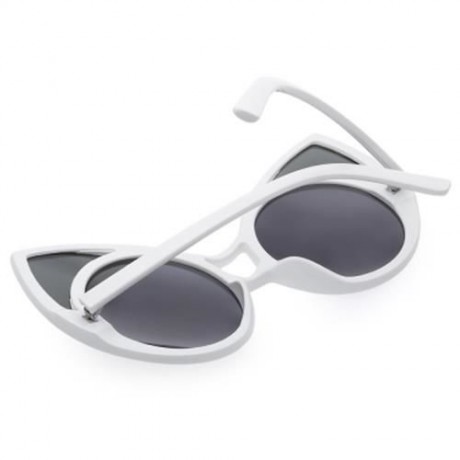 SIMPLE DESIGN OVERSIZE WOMEN GLASSES VINTAGE STYLE KITTEN SUNGLASSES (WHITE)