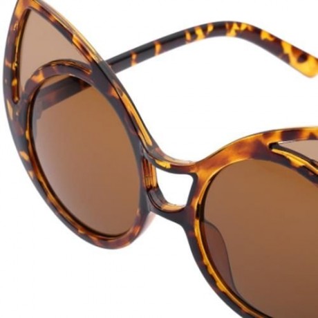 SIMPLE DESIGN OVERSIZE WOMEN GLASSES VINTAGE STYLE KITTEN SUNGLASSES (LEOPARD)