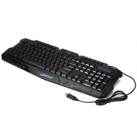 M - 200 BILINGUAL RUSSIAN / ENGLISH THREE BACKLIGHT COLORS USB WIRED GAMING KEYBOARD WITH 
