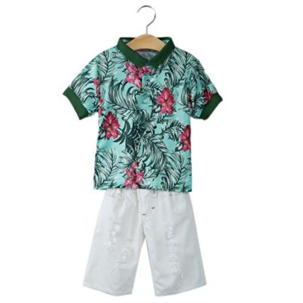 2PCS CASUAL TURN DOWN COLLAR SHORT SLEEVE T-SHIRT WITH HOLE HALF PANTS FOR BOYS (WHITE AND 2PCS CASUAL TURN DOWN COLLAR SHORT SLEEVE T-SHIRT WITH HOLE HALF PANTS FOR BOYS (WHITE AND