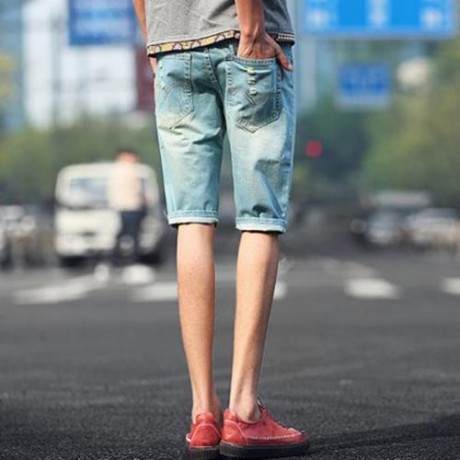 STREET STYLE BUTTON DESIGN FRAYED DENIM SHORTS FOR MEN (DEEP BLUE)