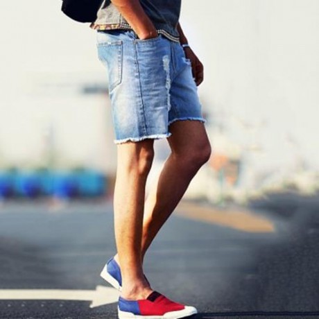 STREET STYLE BUTTON DESIGN FRAYED DENIM SHORTS FOR MEN (DEEP BLUE)