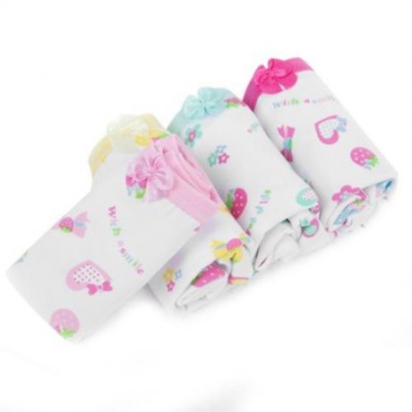 4PCS CUTE PRINTED SOFT COTTON BABY BRIEFS UNDERWEAR FOR GIRLS (STRAWBERRY PATTERN)