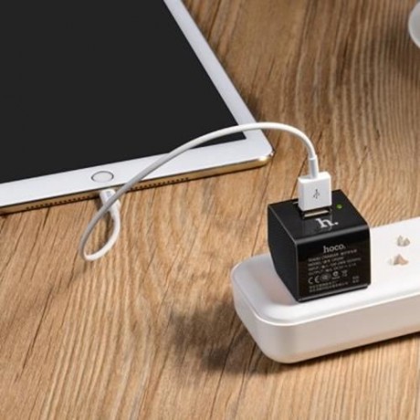 HOCO UH206 CHARGING CONVERTER DUAL USB OUTPUT FOLDING US PLUG POWER ADAPTER (BLACK)
