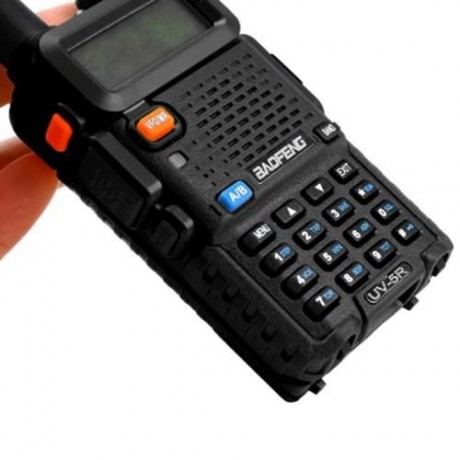 BAOFENG UV-5R VHF / UHF WALKIE TALKIE 128 CHANNEL WITH LED LIGHT (BLACK)