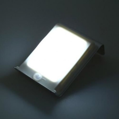 16 LEDS SOLAR MOTION LIGHT ENERGY SAVING INFRARED MOTION SENSOR WALL LAMP (SILVER)