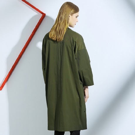 CHIC TURN-DOWN COLLAR THREE QUARTER SLEEVE HEM SLIT LOOSE WOMEN WIND COAT (ARMY GREEN, SIZ