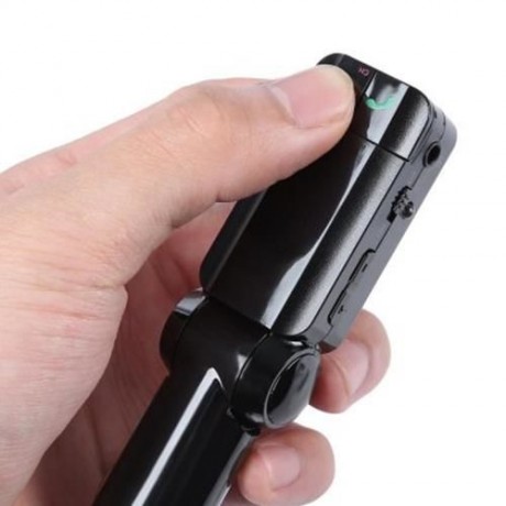 BC06S BLUETOOTH CAR CHARGER WIRELESS DUAL USB MP3 PLAYER FM TRANSMITTER CURRENT VOLTAGE DI