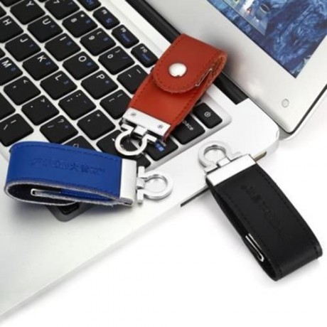 FYEO CR - FPY / 216 USB FLASH DRIVE WITH PORTABLE HOOK (BLACK)