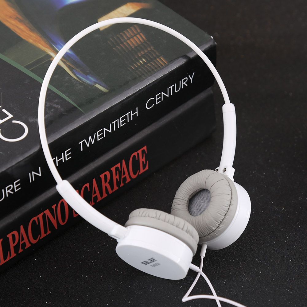 EM300 SUPER BASS STEREO 3.5MM PLUG WIRED HEADSET HEADPHONE (WHITE)