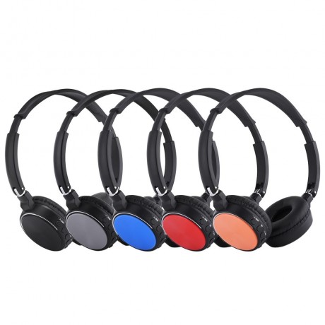 BT - 815 WIRELESS STEREO BLUETOOTH V4.0 EDR HEADPHONE WITH FM RADIO TF CARD SLOT (RED)