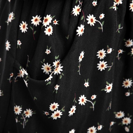 WOMEN SLEEVELESS HOLLOW OUT ELASTIC WAIST POCKET FLORAL PRINT ROMPER (BLACK, SIZE S/M/L/XL