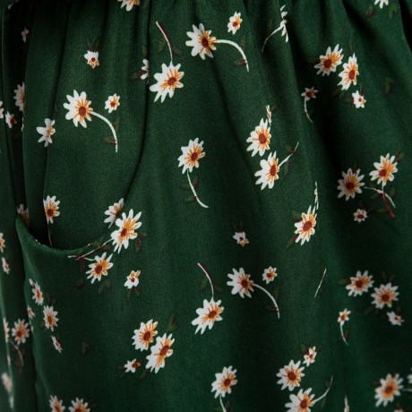 WOMEN SLEEVELESS HOLLOW OUT ELASTIC WAIST POCKET FLORAL PRINT ROMPER (GREEN, SIZE S/M/L/XL