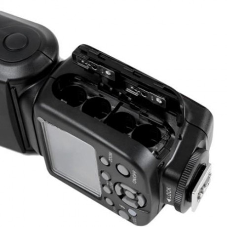 TRIOPO TR - 586EX C 1/8000S WIRELESS HOT SHOE CAMERA FLASHLIGHT SPEEDLITE WITH LCD SCREEN 