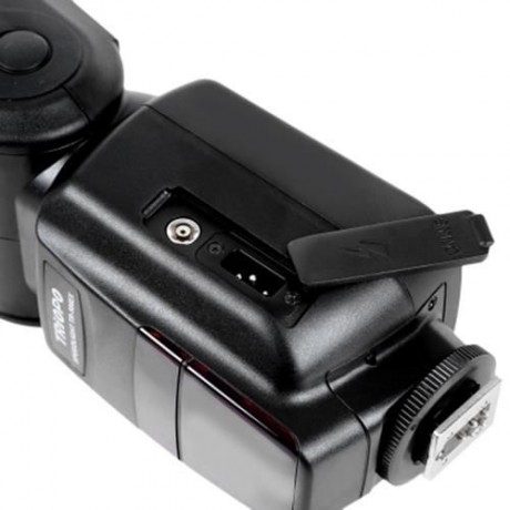 TRIOPO TR - 586EX C 1/8000S WIRELESS HOT SHOE CAMERA FLASHLIGHT SPEEDLITE WITH LCD SCREEN 