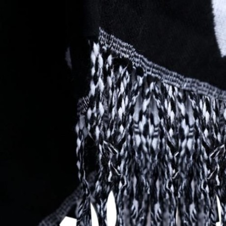 OVERSIZE HEART PRINTED TASSEL DECORATION LADIES PASHMINA (WHITE AND BLACK)