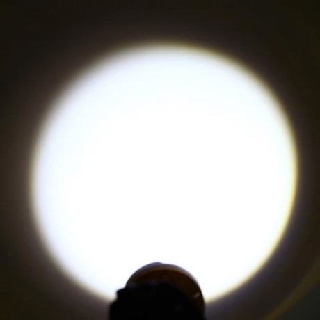 DC 5V 30W 850LM 4 MODES LED RECHARGEABLE ZOOMING LIGHT (YELLOW AND BLACK)