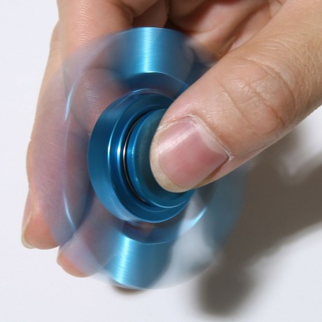 STRESS RELIEF TOY RUDDER FIDGET METAL HAND SPINNER