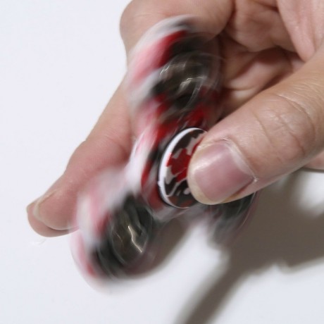 CAMOUFLAGE PRINT STRESS RELIEF FOCUS TOY FIDGET SPINNER