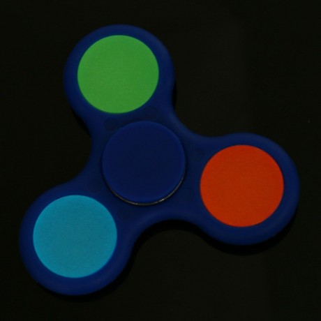 GLOW IN THE DARK TRI FIDGET TOY HAND SPINNER
