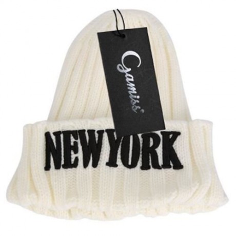 STYLISH LETTER PRINT SOLID COLOR LADIES KNITTED HAT (WHITE)