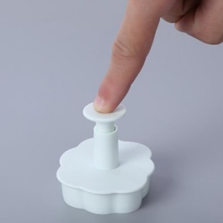 3PCS DIY ROSE FONDANT CAKE COOKIE PUNCH MOLD PLUNGER CUTTER (WHITE)