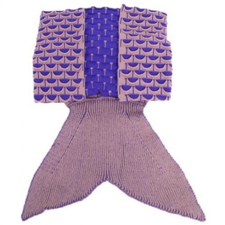 CHARMING MERMAID SHAPE GEOMETRIC DESIGN SMALL POCKET PATTERN BLANKET (PALE PINKISH GREY)