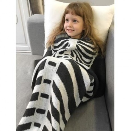 SUPER SOFT KNITTED FISHBONE KIDS WRAP HALLOWEEN MERMAID BLANKET AND THROWS (GREY AND WHITE