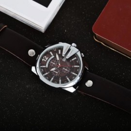 CURREN 8176 MEN QUARTZ WATCH WITH DATE DISPLAY LEATHER BAND DECORATIVE SUB-DIALS (WHITE)