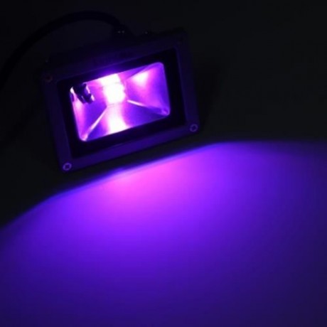 LIGHTME 10W 900LM WATERPROOF LED FLOOD LIGHT (SILVER)