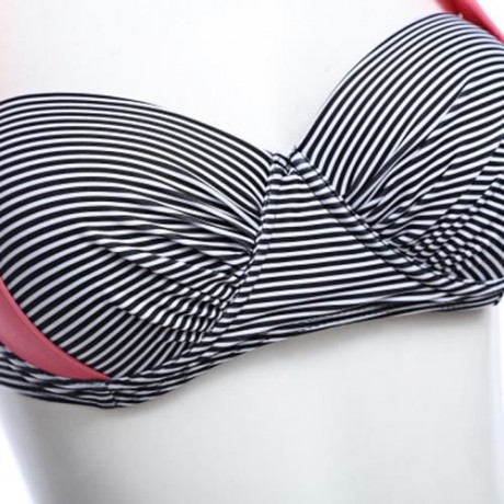 OUTDOOR SWIMMING TWO-PIECE STRIPE HALTER BIKINI SUIT (BLACK AND PINK)