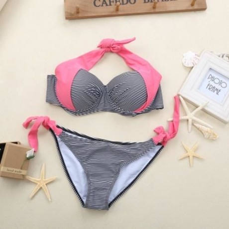 OUTDOOR SWIMMING TWO-PIECE STRIPE HALTER BIKINI SUIT (BLACK AND PINK)