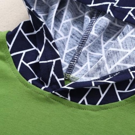 QIANQUHUI 2PCS KIDS SLEEVELESS HOODED TOP PATTERNS TROUSERS (GREEN)