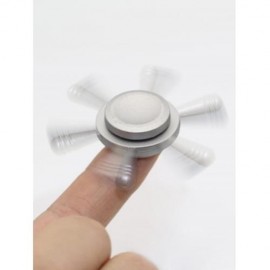 SHIP RUDDER FINGERTIP SPINNING TOP FINGER GYRO FOCUS TOY (SILVER)