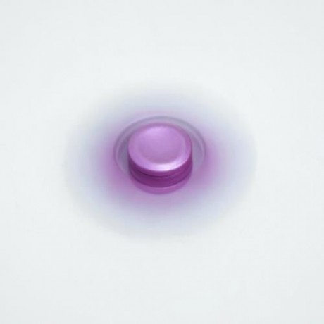 TRILATERAL ZINC ALLOY HAND SPINNING FINGER TOY (PINKISH PURPLE)