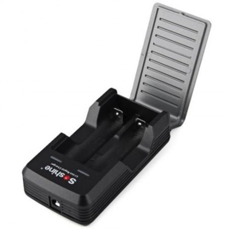 SOSHINE S2 LED INDICATOR LIGHT 2-SLOT 18650 17650 BATTERY CHARGER - 100 - 240V (BLACK)