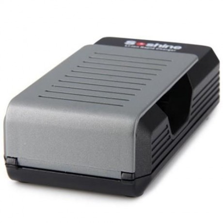 SOSHINE S2 LED INDICATOR LIGHT 2-SLOT 18650 17650 BATTERY CHARGER - 100 - 240V (BLACK)