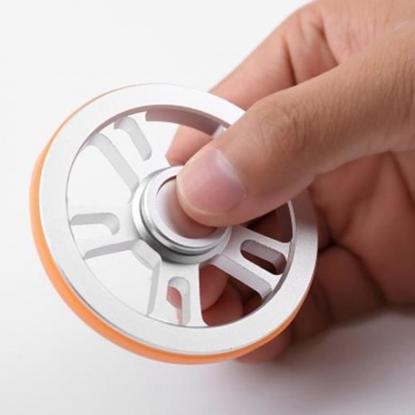 WHEEL FIDGET METAL SPINNER WITH DECORATIVE ELASTIC BANDS (SILVER)