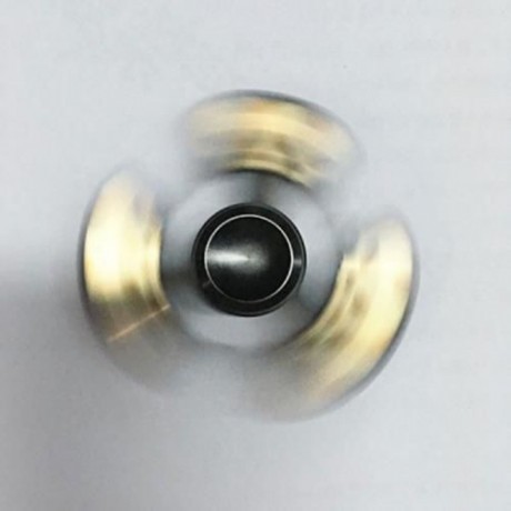 COOL SKULL FOCUS TOY METAL HAND FIDGET SPINNER (BLACK)
