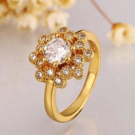 FASHIONABLE WOMEN'S RHINESTONE INLAID FLOWER RING (GOLDEN)