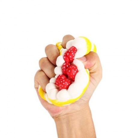 SQUEEZING STRAWBERRY CAKE SLOW RISING CREAM SCENTED RELEASE STRESS TOY (COLORMIX)