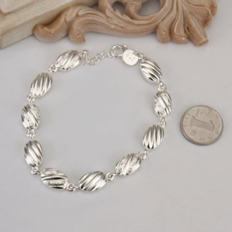 STYLISH CHIC WOMEN'S RHINESTONE SILVER COLOR BRACELET (SILVER)
