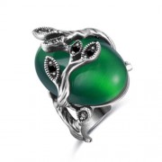 VINTAGE FAUX EMERALD LEAF OVAL RING (GREEN)