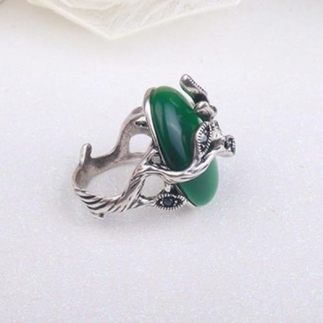 VINTAGE FAUX EMERALD LEAF OVAL RING (GREEN)