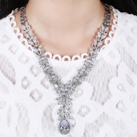 DROP-SHAPED RHINESTONE NECKLACE EARRINGS WOMEN JEWELRY SET (SILVER)