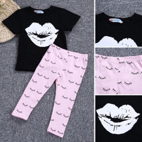 SOSOCOER 2PCS GIRLS LIP PATTERN T-SHIRT EYELASH PRINT TROUSERS (BLACK AND PINK)