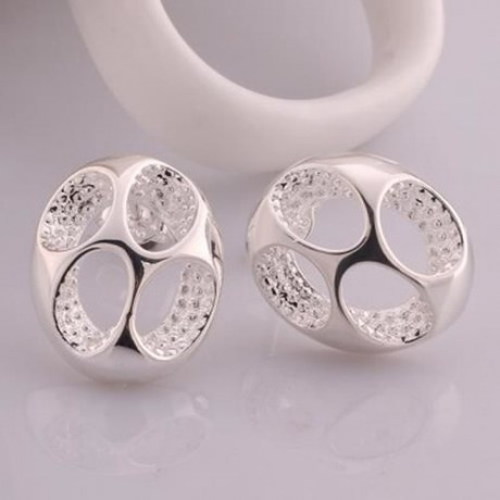 SWEET HOLLOW OUT OVAL EARRINGS FOR WOMEN (SILVER)