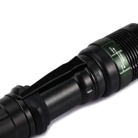 LED ZOOM ALUMINUM ALLOY RECHARGEABLE FLASHLIGHT (BLACK)